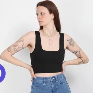 NWT Gravel & Gold Quinn Crop Top - Ink